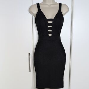 Trac Elegant Black Strappy Backless Dress